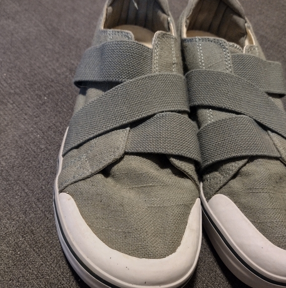 Keen Elsa lll slip on Sneakers Shoes - Picture 2 of 12